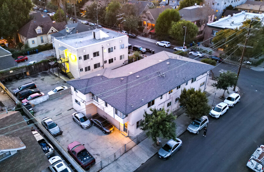 2100 Bonsallo Ave, Los Angeles, CA en venta - Foto del edificio - Imagen 1 de 20