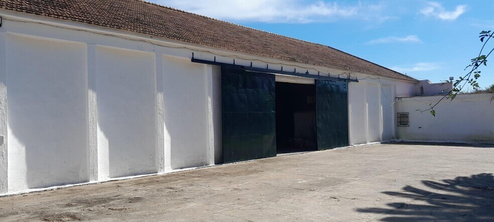 Nave en Córdoba en venta - Foto del edificio - Imagen 3 de 50