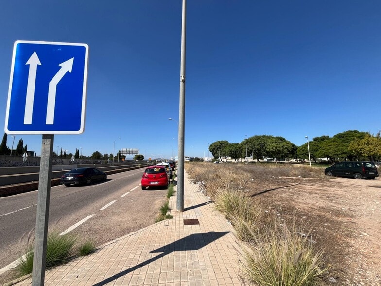 Camí Antic de Xest, 17, Manises, Valencia en venta - Foto del edificio - Imagen 3 de 20