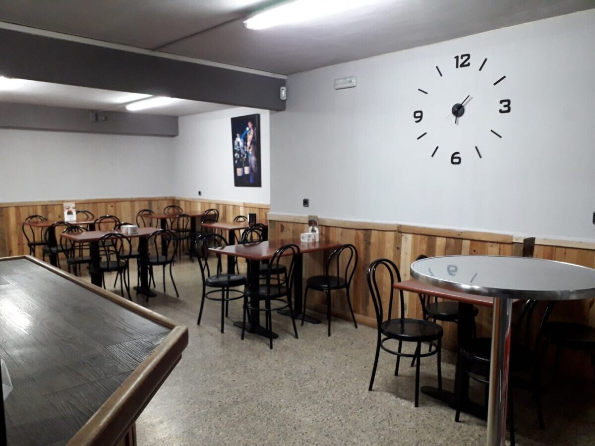 Cerdanyola del Vallès, BAR 08290 -  -  - Foto del interior - Image 1 of 6