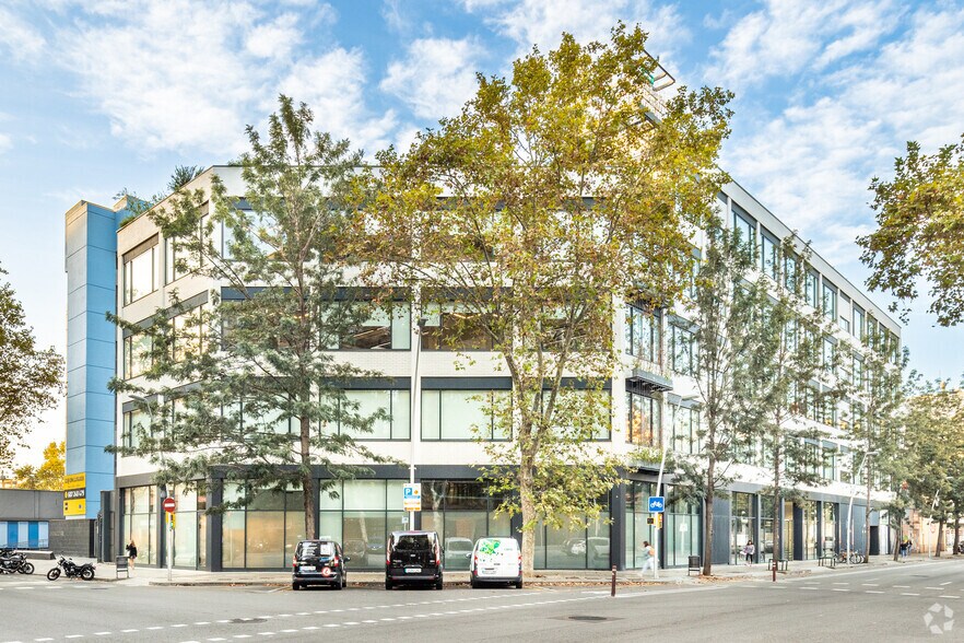 Carrer de Tànger, Barcelona, Barcelona en alquiler - Foto del edificio - Imagen 2 de 5