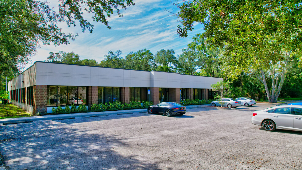 5620 W Sligh Ave, Tampa, FL en alquiler - Foto del edificio - Imagen 2 de 28