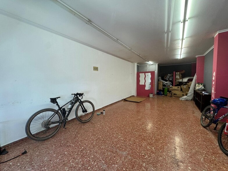 Local en Llíria en venta - Foto del interior - Imagen 2 de 5