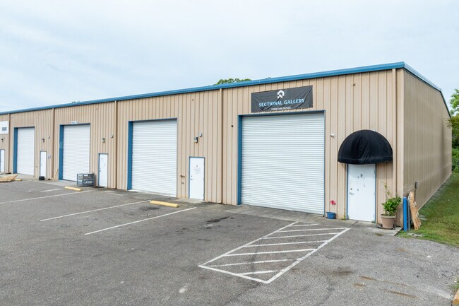 Más detalles de 10410 66th St N, Pinellas Park, FL - Nave en alquiler