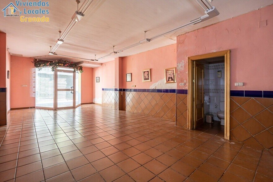 Local en Ogíjares en venta - Foto del interior - Imagen 2 de 9