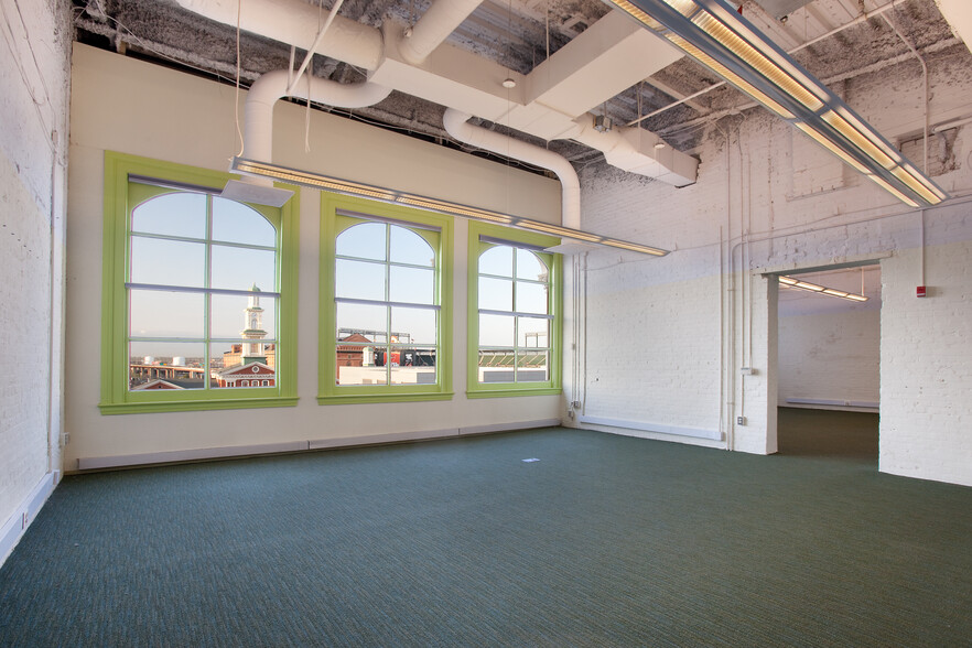 300 W Pratt St, Baltimore, MD en alquiler - Foto del interior - Imagen 2 de 10