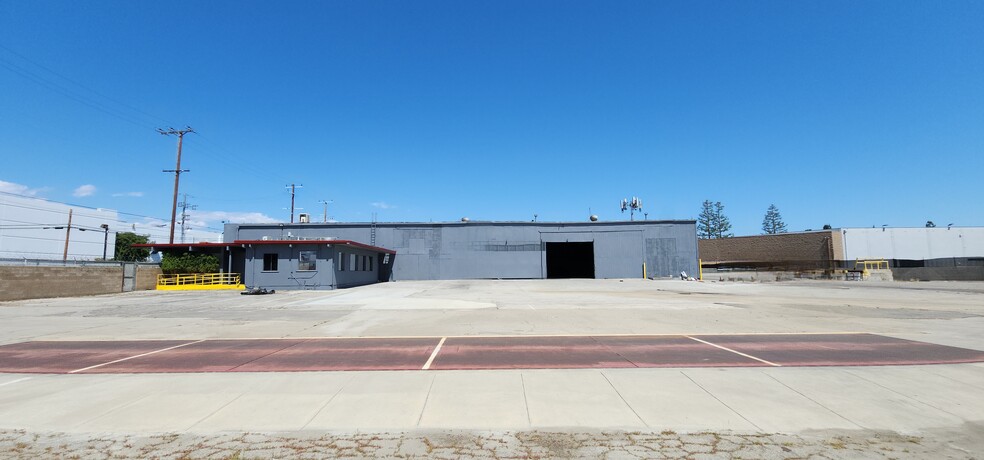 16714 Schoenborn St, North Hills, CA en alquiler - Foto del edificio - Imagen 2 de 7