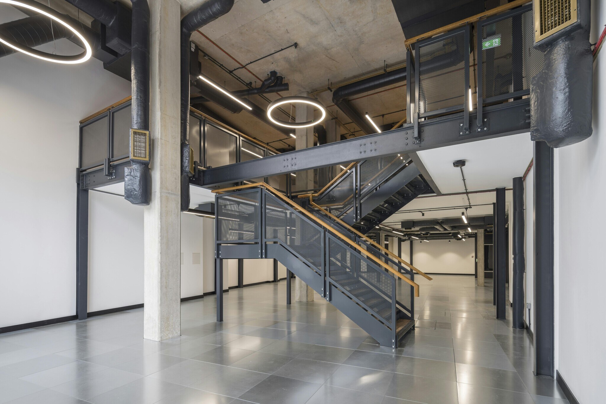 429-445 Caledonian Rd, London en venta Foto del edificio- Imagen 1 de 17