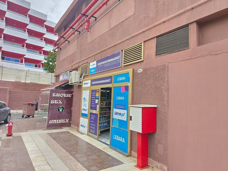 Avenida Estados Unidos, 54, San Bartolomé de Tirajana, Las Palmas en venta - Foto del edificio - Imagen 2 de 26