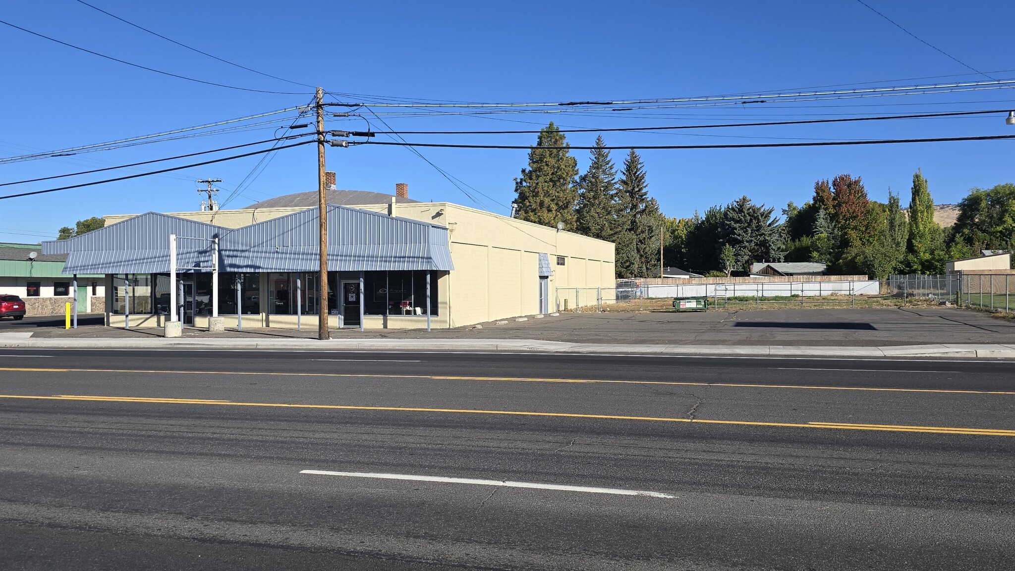 4609 S 6th St, Klamath Falls, OR en venta Foto del edificio- Imagen 1 de 11