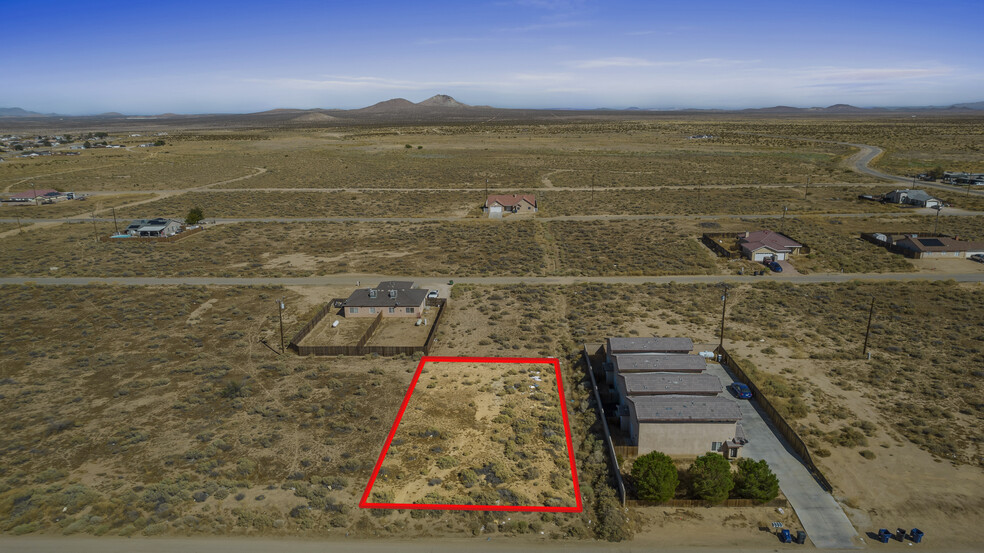 19660 98th St, California City, CA en venta - Foto del edificio - Imagen 1 de 7