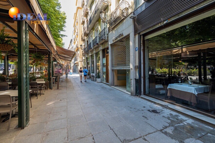 en Granada en venta - Foto del edificio - Imagen 2 de 49