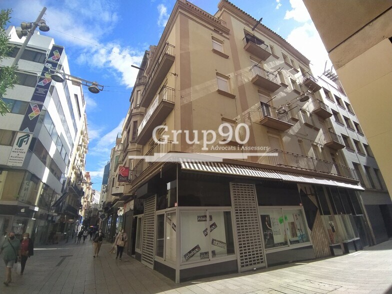 Edificio residencial en Lleida, Lérida en venta - Foto del edificio - Imagen 2 de 17