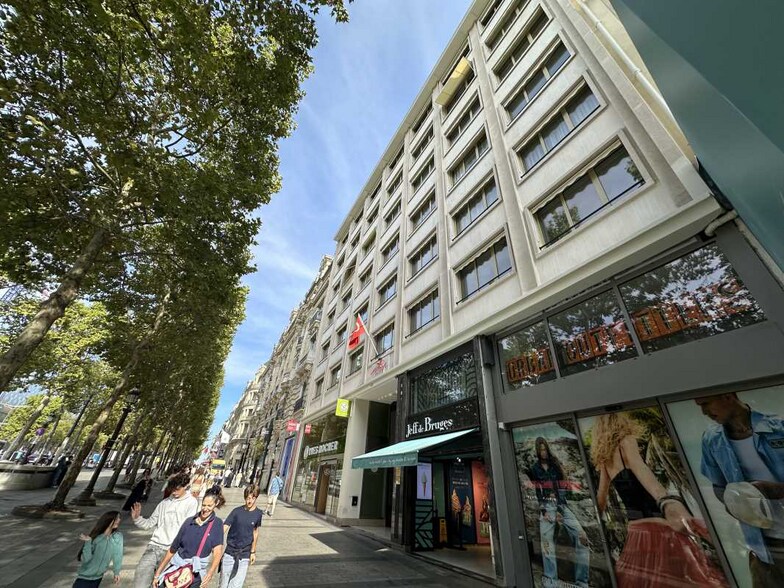 102 Avenue Des Champs Elysées, Paris en alquiler - Foto del edificio - Imagen 2 de 10