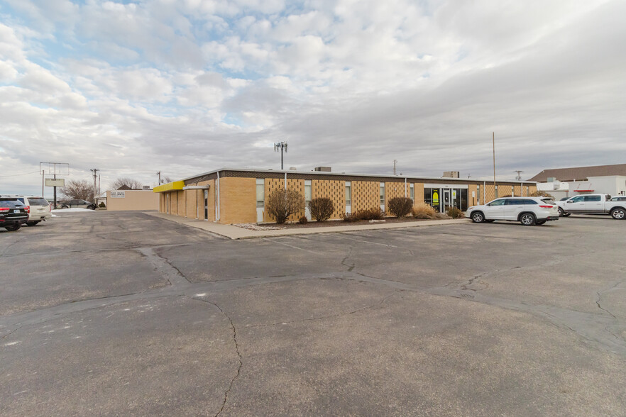 2818 Vine St, Hays, KS en venta - Foto del edificio - Imagen 1 de 144