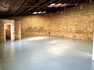 Más detalles de 38 Levanswell Rd, Moorabbin - Nave en alquiler