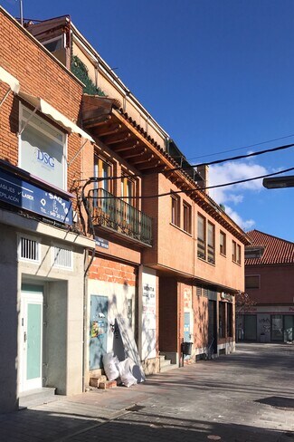 Más detalles de Plaza General Vives, 1, Azuqueca de Henares - Edificio residencial​ en venta