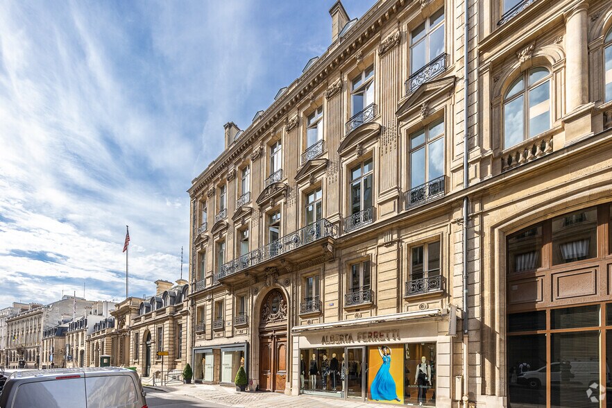 43 Rue Du Faubourg Saint-Honoré, Paris en alquiler - Foto del edificio - Imagen 2 de 7