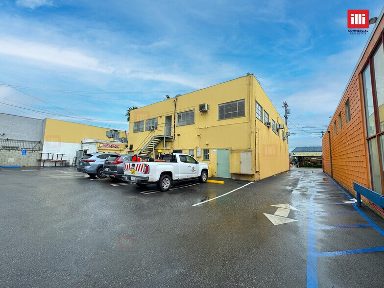 14525-14529 Vanowen St, Van Nuys, CA en alquiler - Foto del edificio - Imagen 3 de 9