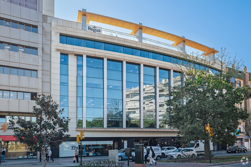 Plaza de la Solidaridad, 12, Málaga, Málaga en alquiler - Foto del edificio - Imagen 2 de 2
