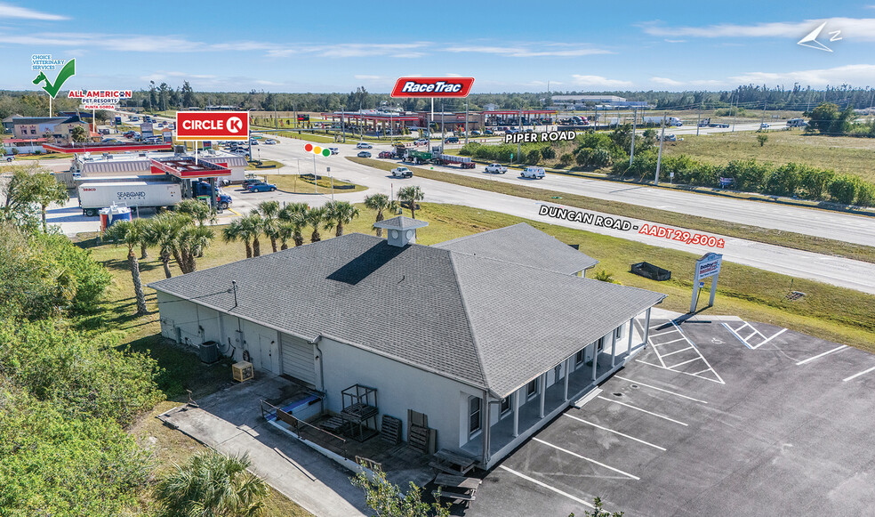 6161 Duncan Rd, Punta Gorda, FL en venta - Foto del edificio - Imagen 3 de 7