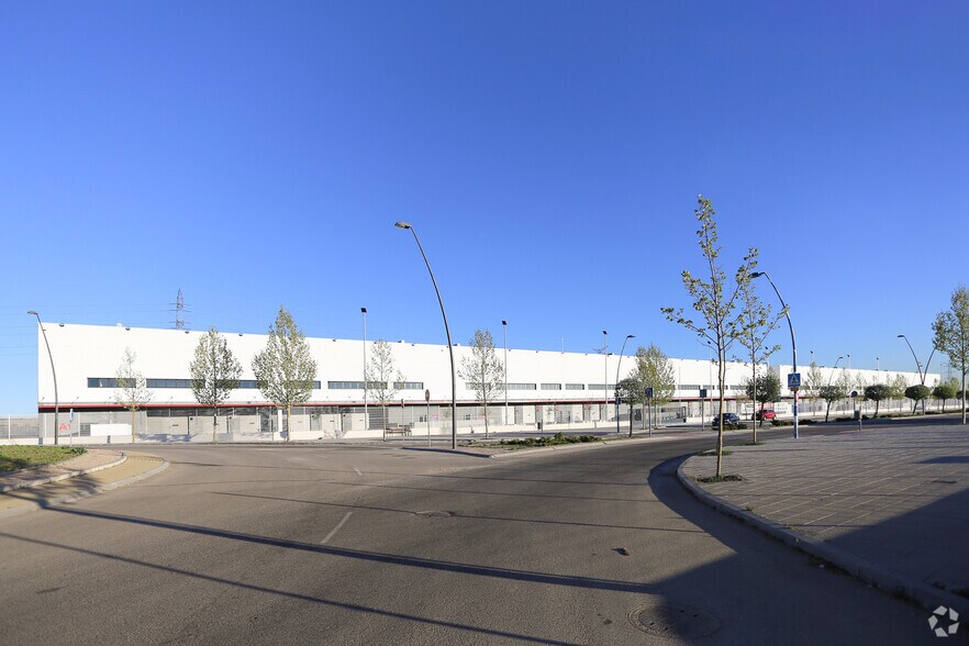 Calle Severo Ochoa, 7, Getafe, Madrid en alquiler - Foto del edificio - Imagen 3 de 7