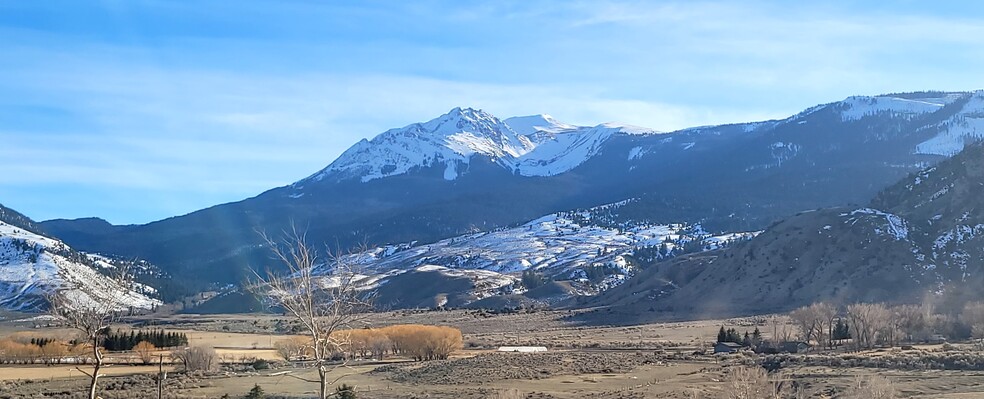 4 Maiden Basin Dr, Gardiner, MT en venta - Foto del edificio - Imagen 2 de 14