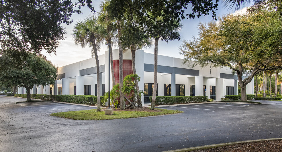 1800 Penn St, Melbourne, FL en alquiler - Foto del edificio - Imagen 1 de 6