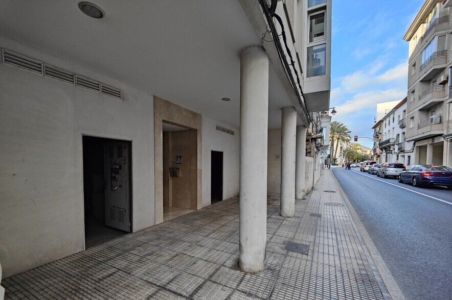 Local en Altea en venta - Foto del edificio - Imagen 3 de 9