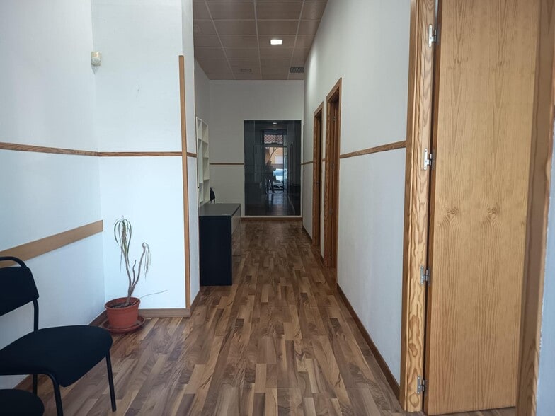 Local en Córdoba, Córdoba en alquiler - Foto del interior - Imagen 1 de 18