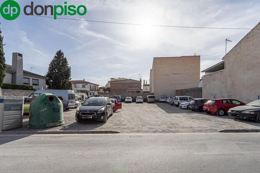 Calle Valencia, 42, Churriana de la Vega, Granada en venta - Foto del edificio - Imagen 3 de 10