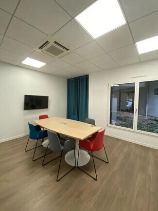 Más detalles de 4 Bis Avenue Camille Rousset, Bron - Oficina en venta