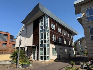 Más detalles de 17 Marina Pl, Kingston Upon Thames - Oficina en venta