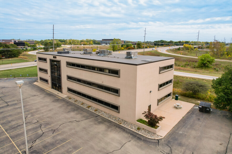 1020 S Creyts Rd, Lansing, MI en alquiler - Foto del edificio - Imagen 3 de 17