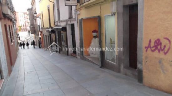 Local en Cáceres en venta - Foto del edificio - Imagen 1 de 7