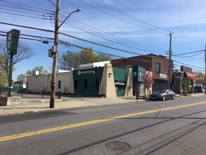 755 Forest Ave, Staten Island, NY en alquiler Foto del edificio- Imagen 1 de 1