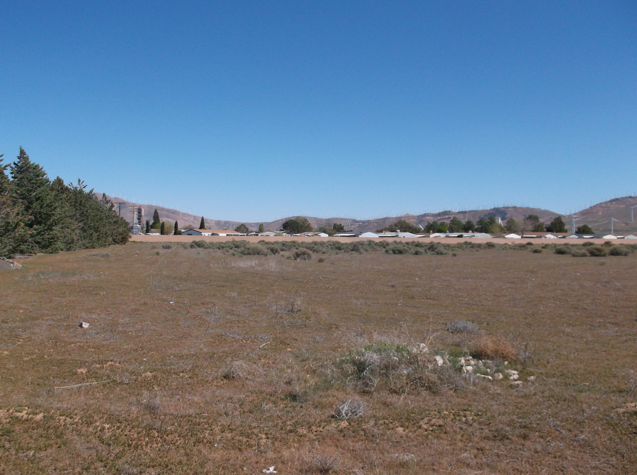 E Tehachapi Blvd @ Mountain View Blvd, Tehachapi, CA en venta Foto del edificio- Imagen 1 de 14