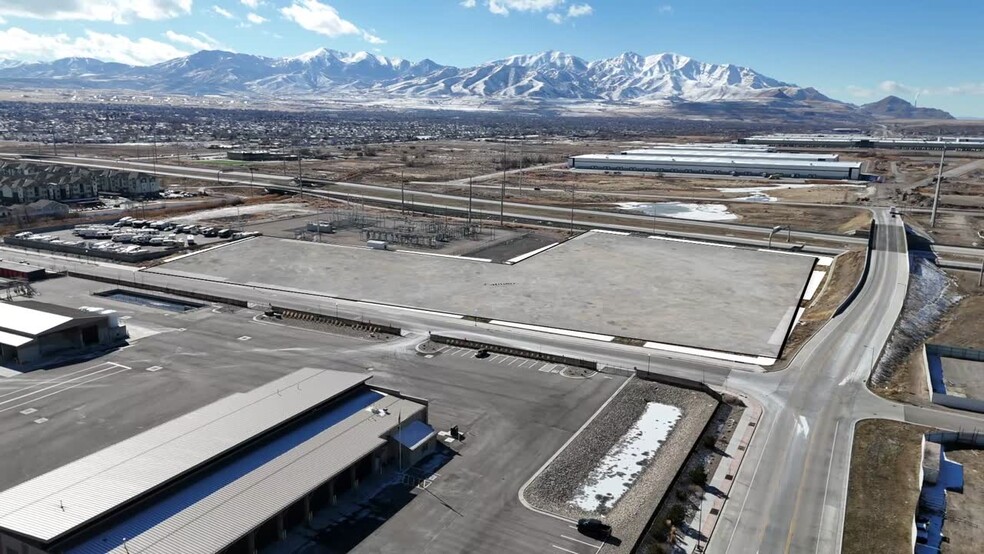 2448 Anna Caroline dr, West Valley City, UT en venta - Vídeo de anuncio comercial - Imagen 2 de 15