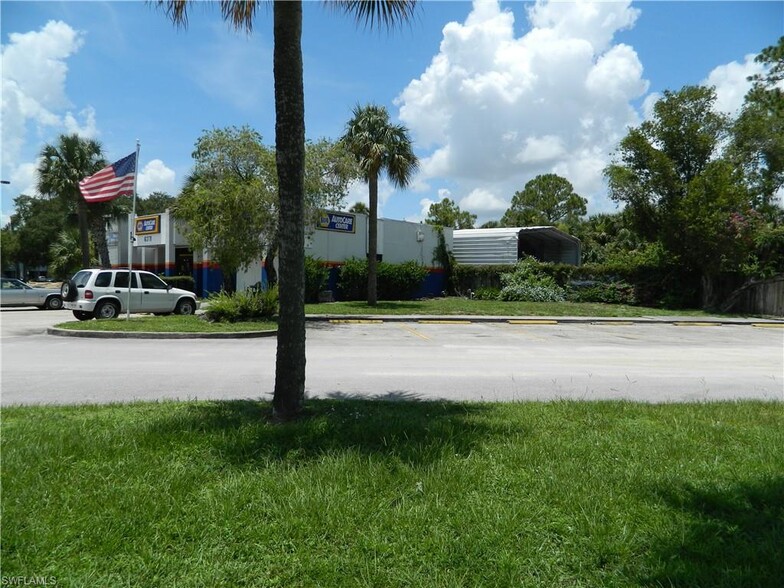 6371 Bayshore Rd, North Fort Myers, FL en venta - Foto del edificio - Imagen 3 de 6