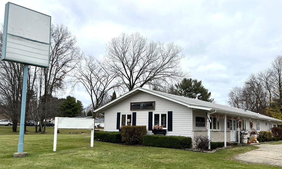 512 N Main St, Shawano, WI en alquiler - Foto del edificio - Imagen 1 de 6