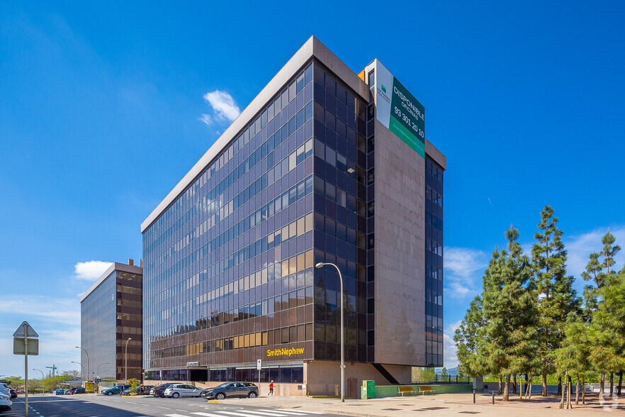 Carrer de Fructuós Gelabert, 6, Sant Joan Despí, Barcelona en alquiler - Foto del edificio - Imagen 2 de 9