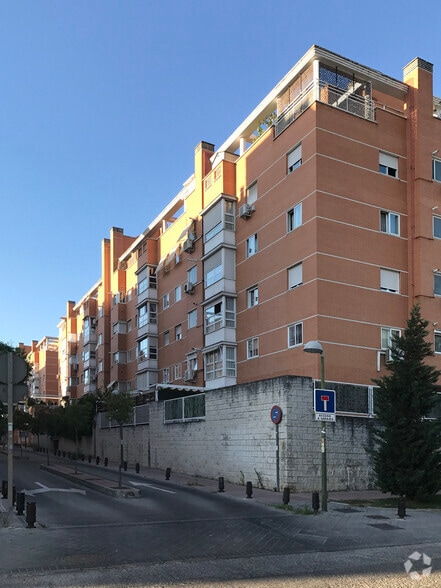 Calle de María Tubau, 17, Madrid, Madrid en venta - Foto del edificio - Imagen 3 de 4