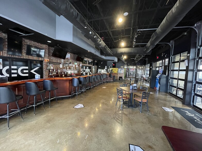 1005 20th St S, Birmingham, AL en alquiler - Foto del interior - Imagen 1 de 20