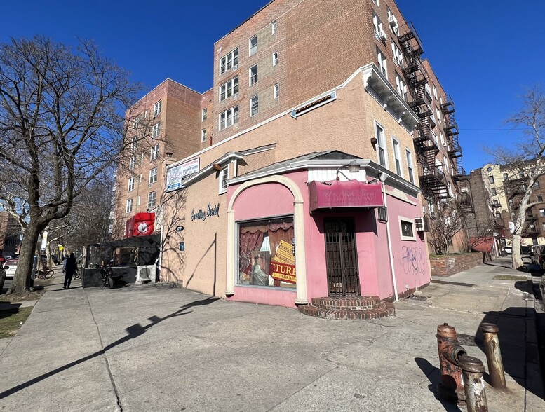 1701 Elm Ave, Brooklyn, NY en venta - Foto del edificio - Imagen 1 de 5