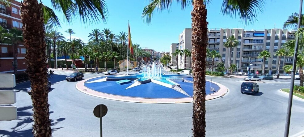 Local en Santa Pola en venta - Foto del edificio - Imagen 1 de 11