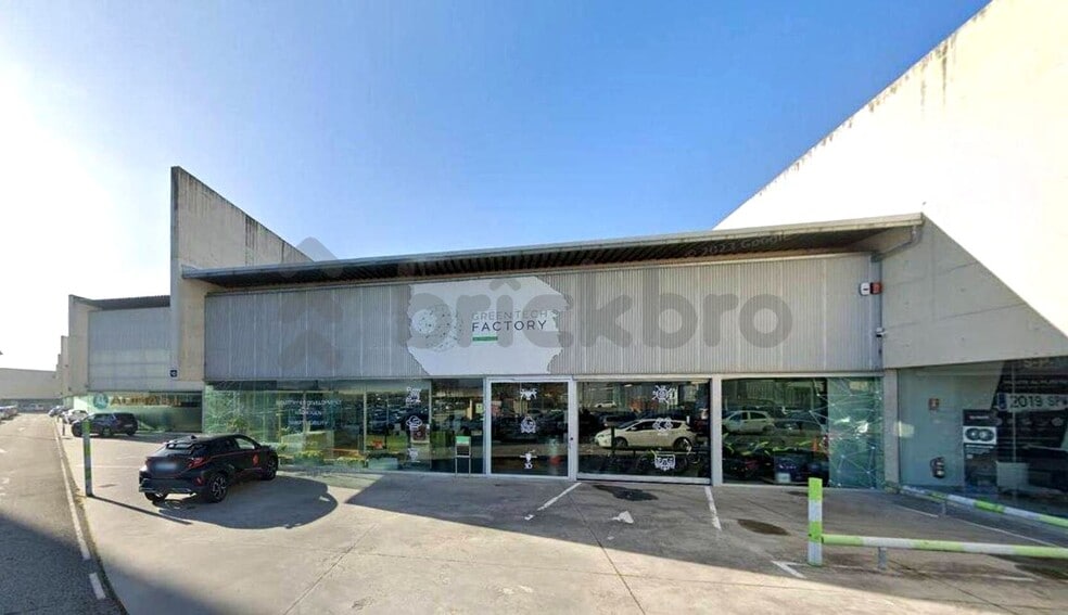 Nave en Aranguren, Navarre en venta - Foto del edificio - Imagen 1 de 13