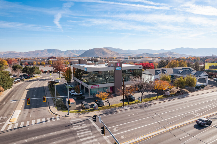 5011 Meadowood Mall Cir, Reno, NV en alquiler - Foto del edificio - Imagen 2 de 5