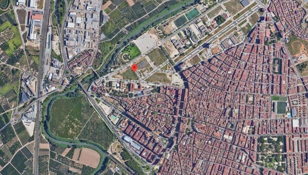 Terreno en Alzira, Valencia en alquiler - Foto del edificio - Imagen 2 de 8