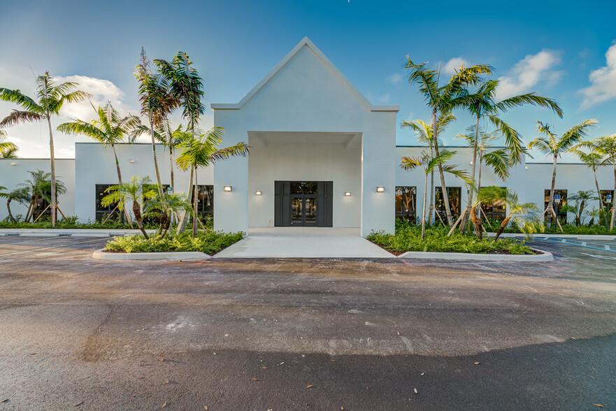 8950 SW 152nd St, Palmetto Bay, FL en alquiler - Foto del edificio - Imagen 3 de 25