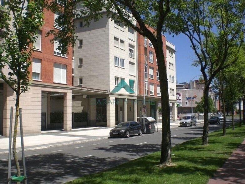 Local en GASTEIZ, Álava en alquiler - Foto del edificio - Imagen 3 de 6